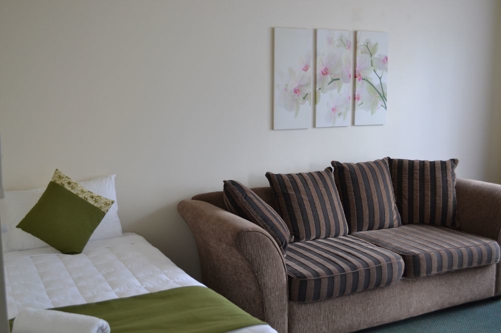 Colonial Lodge Motel Таупо Экстерьер фото